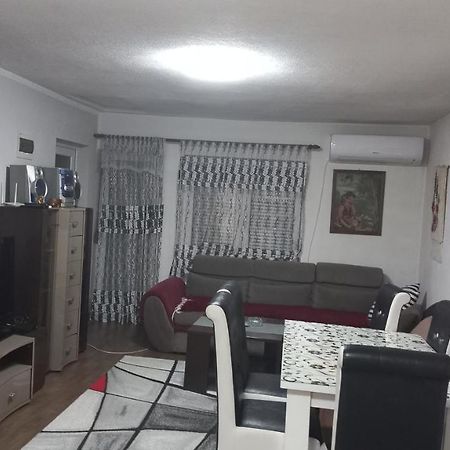 Apartmani ,,Bato,, Sjenica Exteriör bild