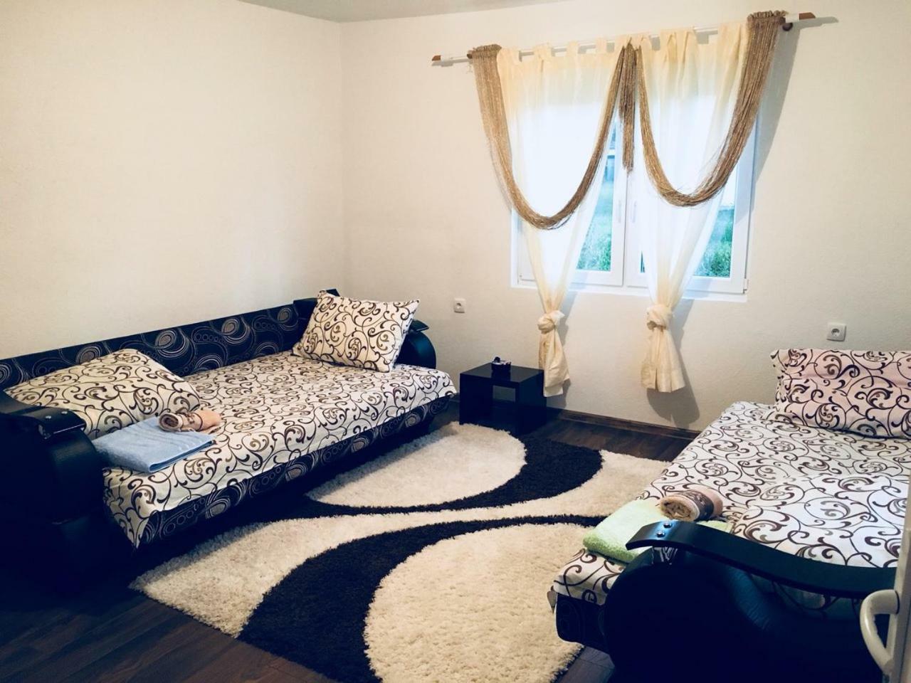 Apartmani ,,Bato,, Sjenica Exteriör bild